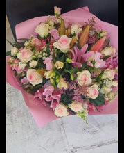 Load image into Gallery viewer, Romance