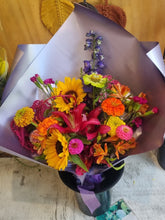 Load image into Gallery viewer, Bright and cheerful
