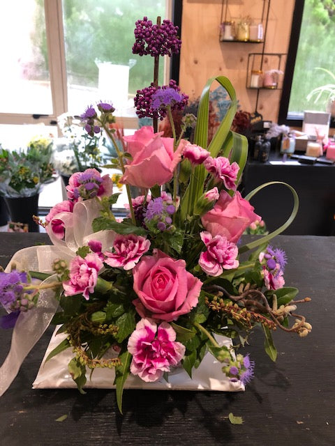 Large T-Cup Arrangement